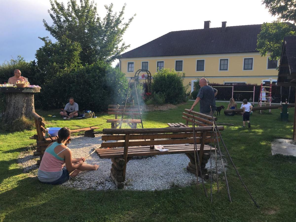 Familienbauernhof Strassbauer Βίλα Steinakirchen Am Forst Εξωτερικό φωτογραφία